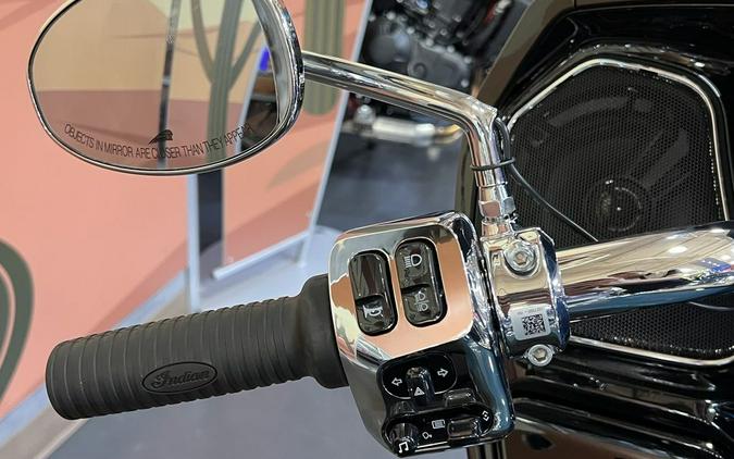 2026 Indian Motorcycle® Challenger® Limited 112 w/PowerBand Audio Storm Blue with Black Metallic