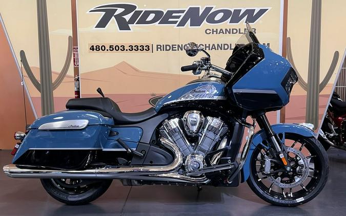2026 Indian Motorcycle® Challenger® Limited 112 w/PowerBand Audio Storm Blue with Black Metallic