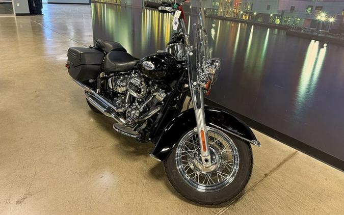 2024 Harley-Davidson Softail FLHCS - Heritage Classic