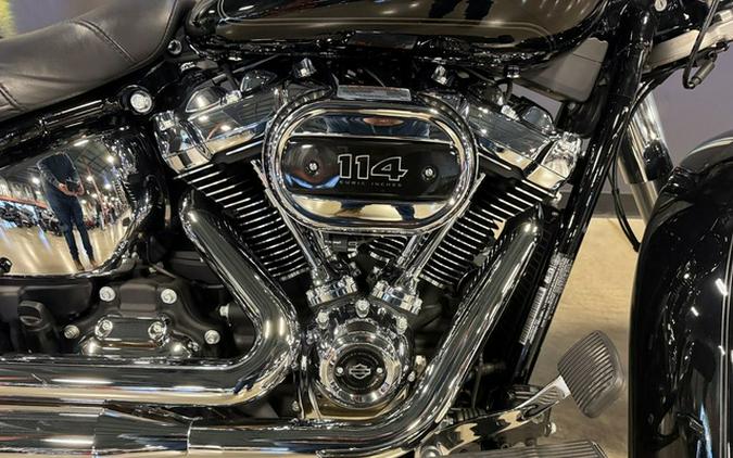 2024 Harley-Davidson Softail FLHCS - Heritage Classic