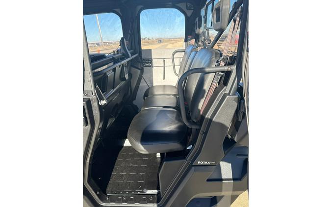 2020 Can-Am Defender MAX DPS™ HD8