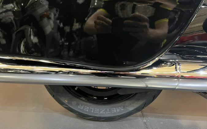 2026 Indian Motorcycle® Pursuit® Limited 112 Black Metallic