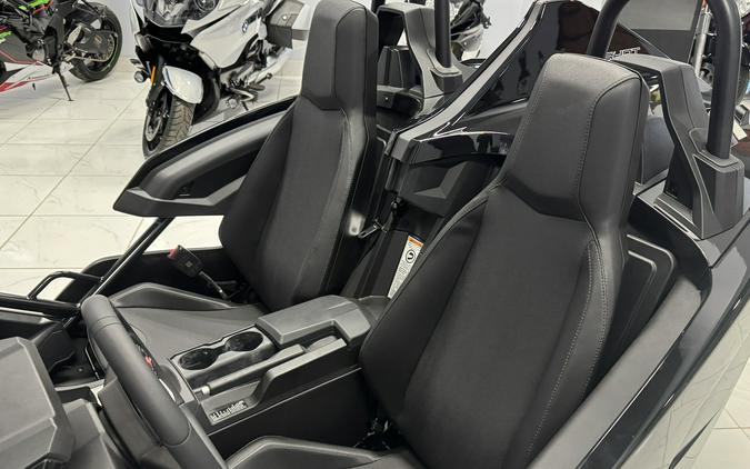 2025 POLARIS SLINGSHOT