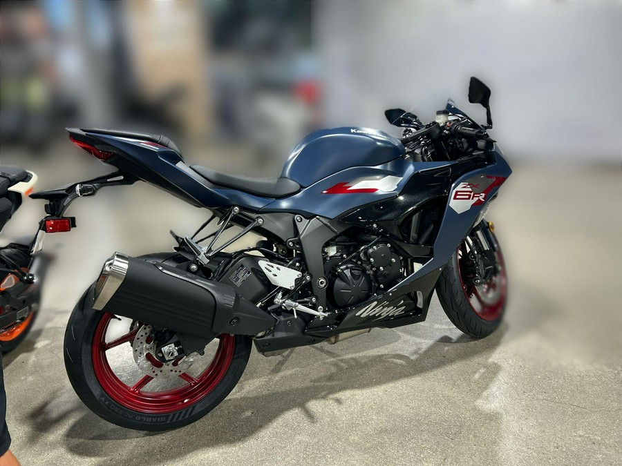 2027 Kawasaki NINJA ZX-6R ABS