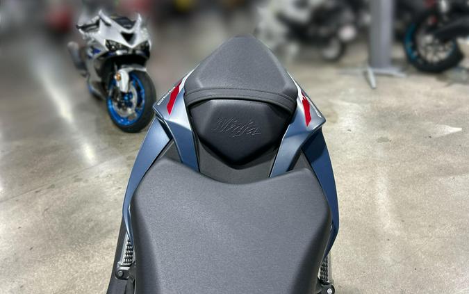 2027 Kawasaki NINJA ZX-6R ABS