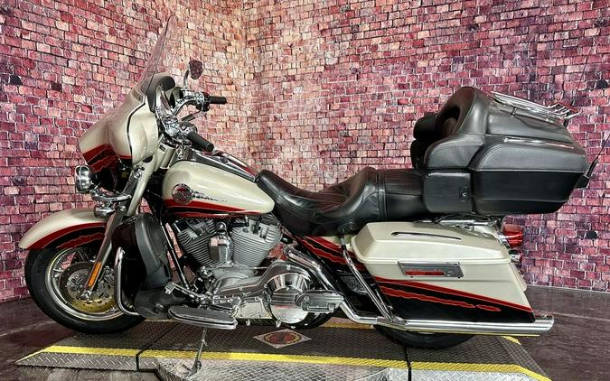 2006 Harley-Davidson® FLHTCUSE - Ultra Classic® Electra Glide® Screamin' Eagle®