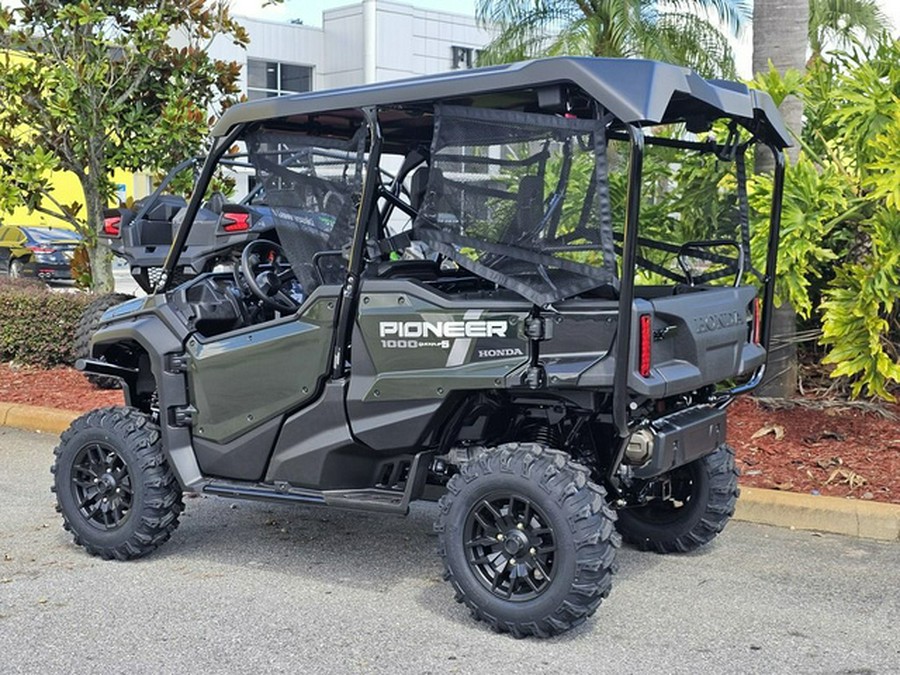 2024 Honda Pioneer 1000-5 Deluxe