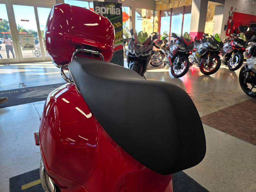 2024 Vespa GTS Super 300