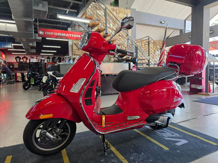 2024 Vespa GTS Super 300