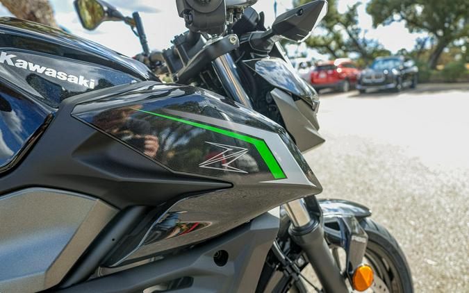 2025 KAWASAKI Z500 ABS
