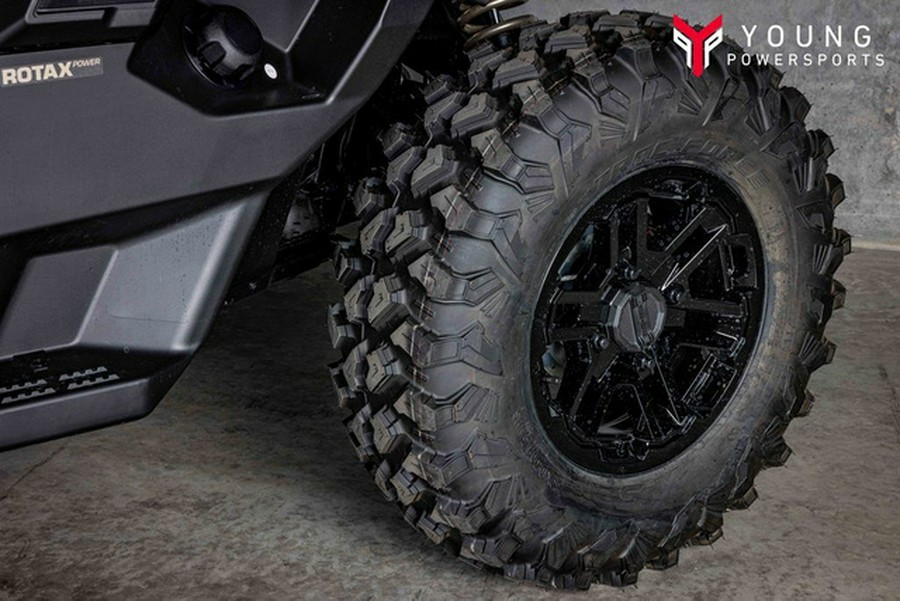 2026 Can-Am Defender MAX Limited HD11