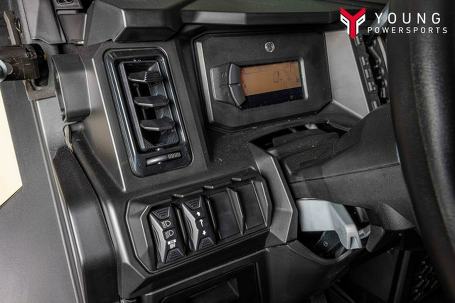 2026 Can-Am Defender MAX Limited HD11