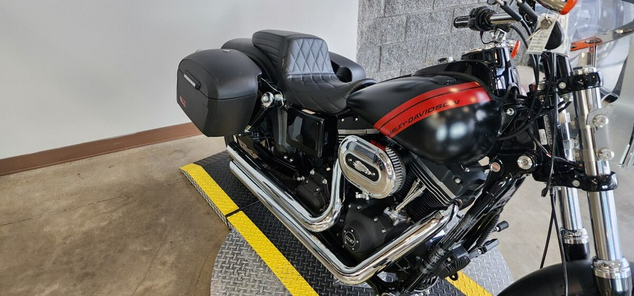 2015 Harley-Davidson® Fat Bob® FXDF