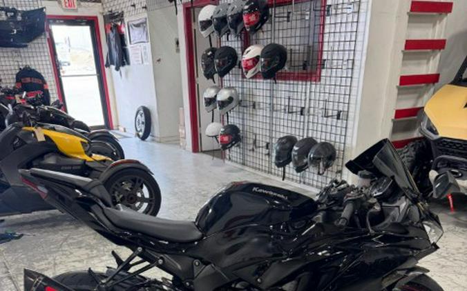2023 Kawasaki Ninja ZX-6R