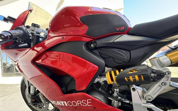 2022 Ducati Panigale V2 Ducati Red