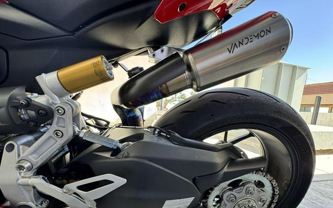 2022 Ducati Panigale V2 Ducati Red