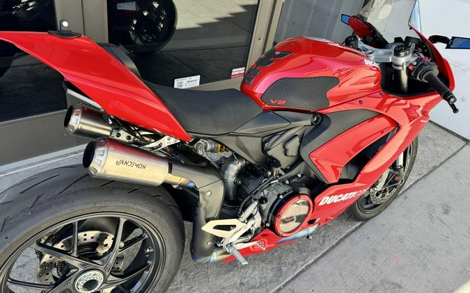 2022 Ducati Panigale V2 Ducati Red
