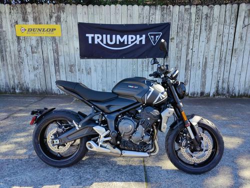 2021 Triumph Trident 660 Review (13 Fast Facts On The New Triple)