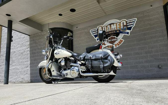 2014 Harley-Davidson® FLSTC - Heritage Softail® Classic