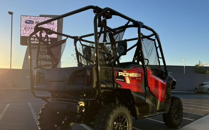 2025 Honda® Pioneer 1000-5 Deluxe
