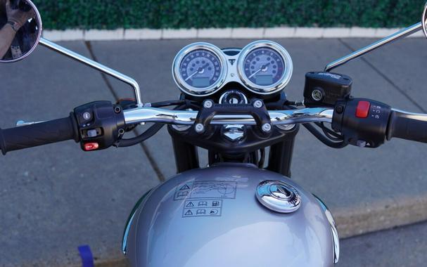 2025 Triumph Bonneville T120 Orange