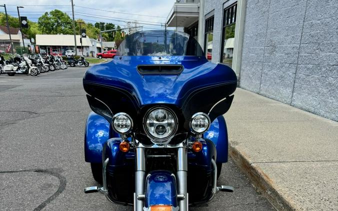 2018 FLHTCUTG Tri Glide® Ultra