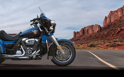 2018 FLHTCUTG Tri Glide® Ultra