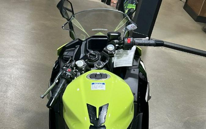 2026 Kawasaki Ninja® 500 SE ABS