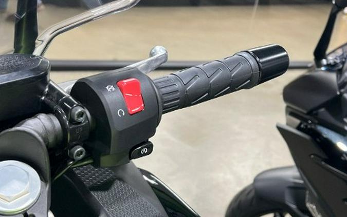 2026 Kawasaki Ninja® 500 SE ABS