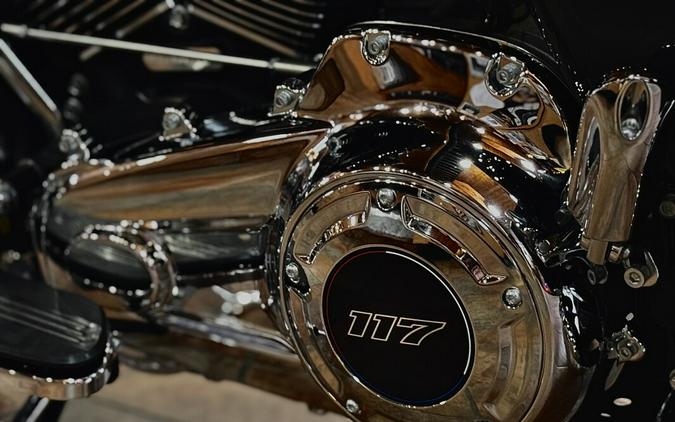 2026 Harley-Davidson® Street Glide® Midnight Ember Chrome Trim
