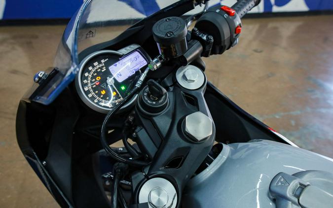 2026 Thruxton 400 - Triumph