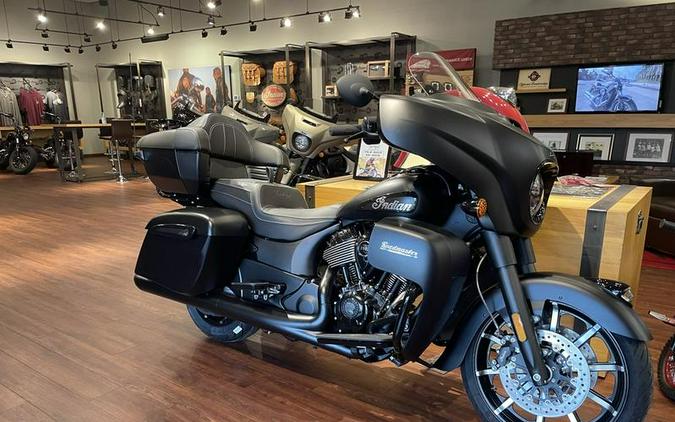 2023 Indian Motorcycle® Roadmaster® Dark Horse® Black Smoke