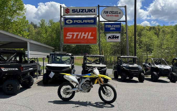 2022 Suzuki RM-Z250 Review [The Playful Motocross Racebike]