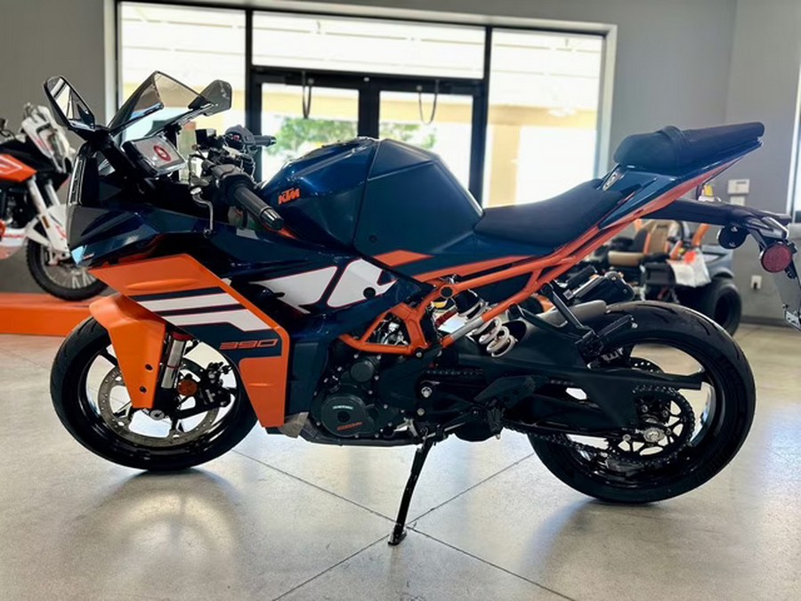 2024 KTM RC