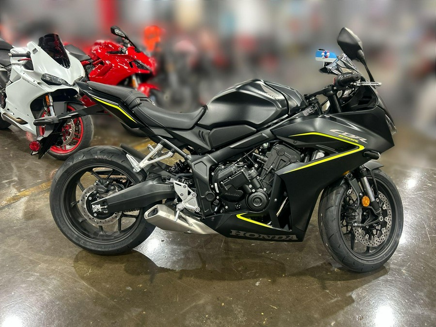 2026 Honda CBR650R E-CLUTCH