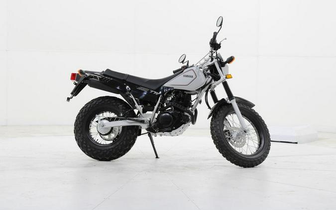 2027 Yamaha TW 200