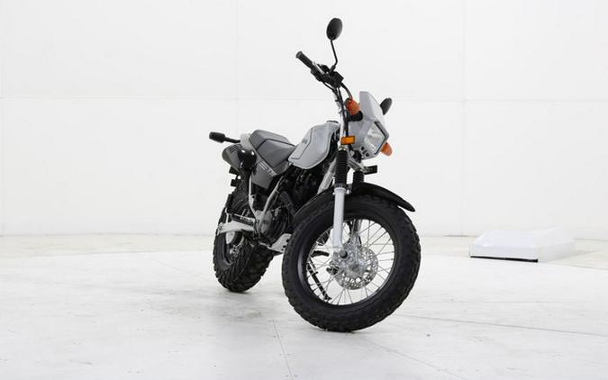2027 Yamaha TW 200