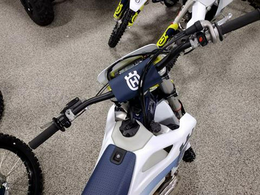 2024 Husqvarna TE 300