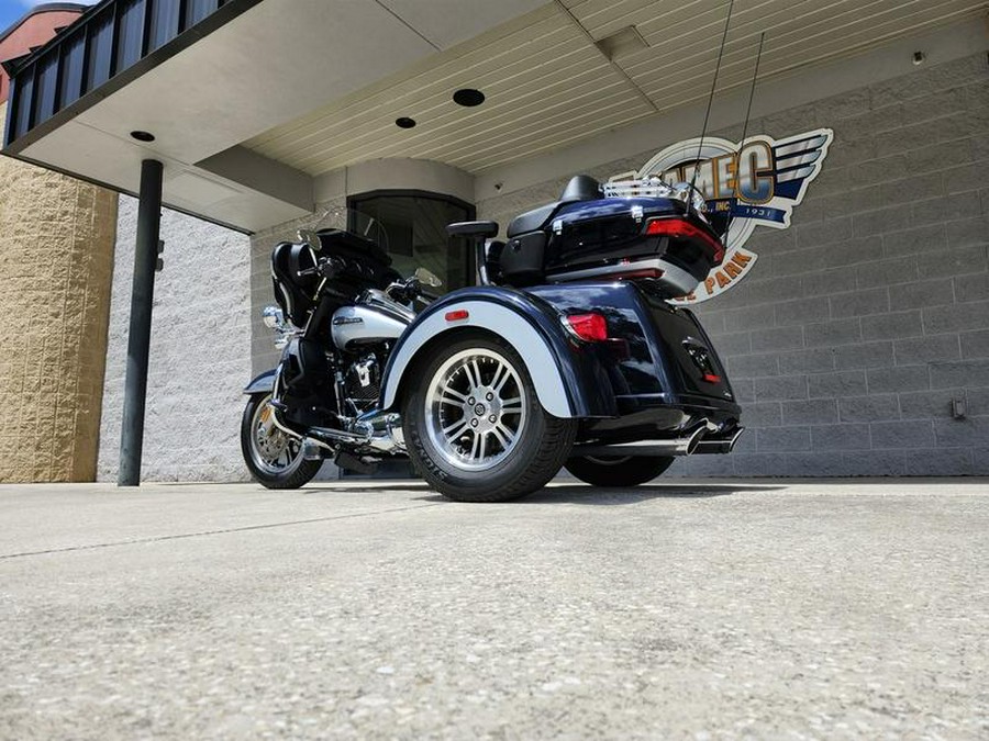 2019 Harley-Davidson® FLHTCUTG - Tri Glide® Ultra