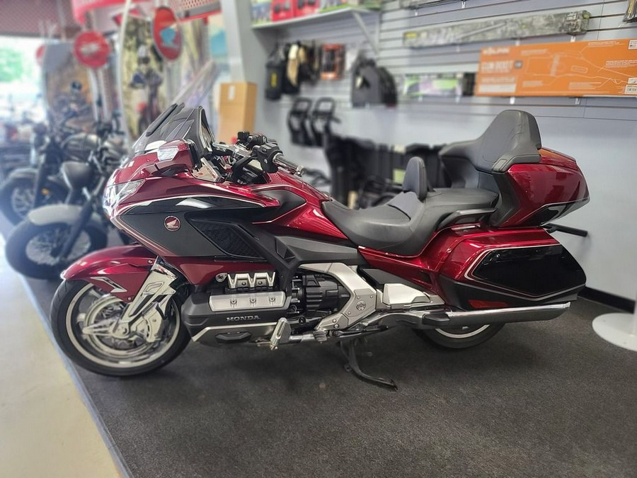 2020 Honda® Gold Wing Tour Automatic DCT Candy Ardent Red/Black