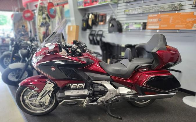 2020 Honda® Gold Wing Tour Automatic DCT Candy Ardent Red/Black