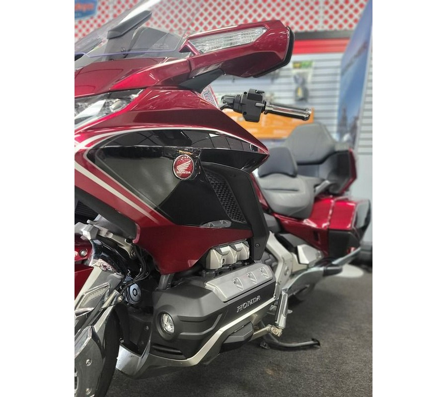 2020 Honda® Gold Wing Tour Automatic DCT Candy Ardent Red/Black