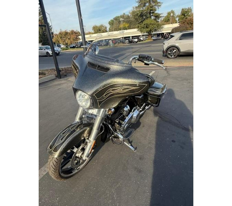 2017 Harley-Davidson® FLHX - Street Glide®