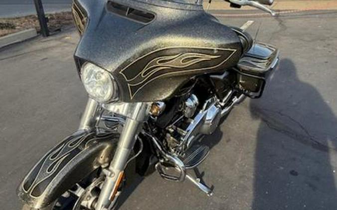 2017 Harley-Davidson® FLHX - Street Glide®
