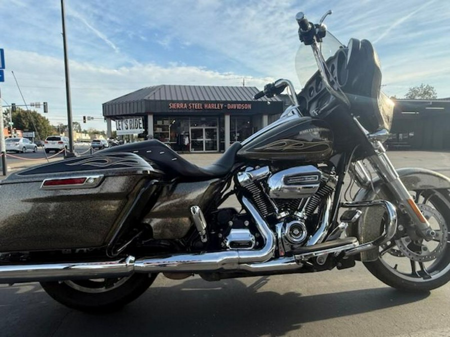 2017 Harley-Davidson® FLHX - Street Glide®