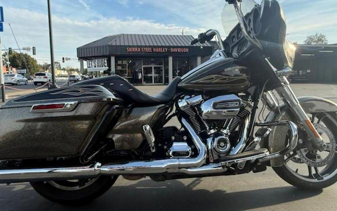2017 Harley-Davidson® FLHX - Street Glide®