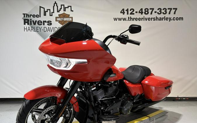 2026 Harley-Davidson® Road Glide® Blood Orange - Black Finish