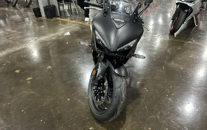 2026 Honda CBR650R E-CLUTCH