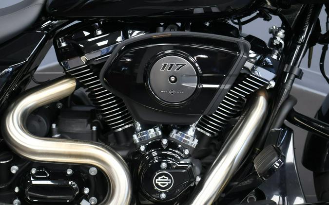 2025 Harley-Davidson® Road Glide® Midnight Firestorm - Black Finish