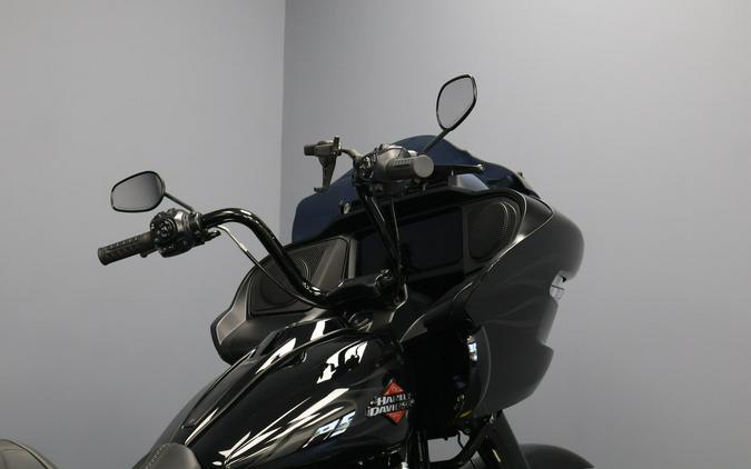 2025 Harley-Davidson® Road Glide® Midnight Firestorm - Black Finish